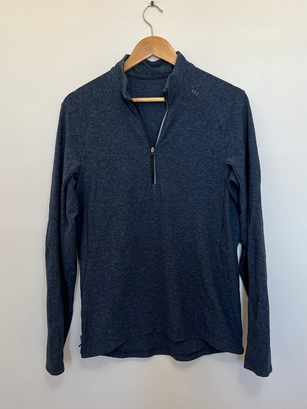 Lululemon Surge Warm 1/2 Zip in Navy Blue Size M